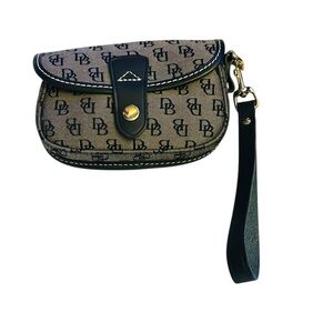 Vintage Dooney & Bourke Signature Monogram Wristlet Black & Grey Canvas